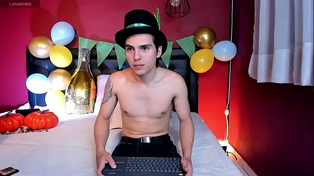  Tattoo Couple online show from 09.26.25