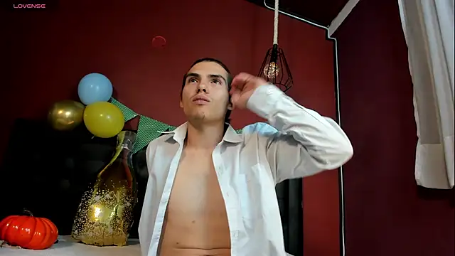  Tattoo Couple online show from 09.29.25