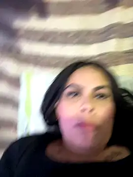 Snapshot of Julieta_Coopeer_ chatting on 09.27.25 Julieta Coopeer online show from 09.27.25