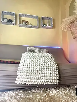 Snapshot of Sweetie_Arianna chatting on 09.24.25 Sweetie Arianna online show from 09.24.25