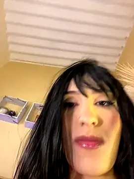 Snapshot of Sweetie_Arianna chatting on 09.30.25 Sweetie Arianna online show from 09.30.25