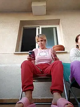 Snapshot of blondyruby chatting on 02.17.26 blondyruby online show from 02.17.26