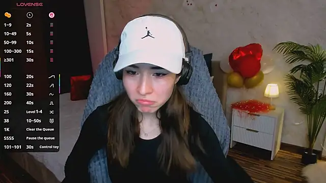 Snapshot of ashleyro1 chatting on 02.20.26 ashleyro1 online show from 02.20.26