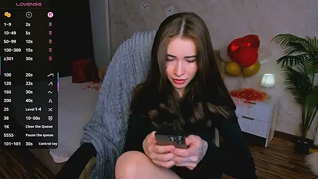 Snapshot of ashleyro1 chatting on 02.24.26 ashleyro1 online show from 02.24.26