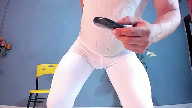 Snapshot of lean_arcos chatting on 02.28.25 lean arcos online show from 02.28.25