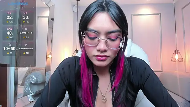 Snapshot of AzuraKindong chatting on 01.16.25 AzuraKindong online show from 01.16.25