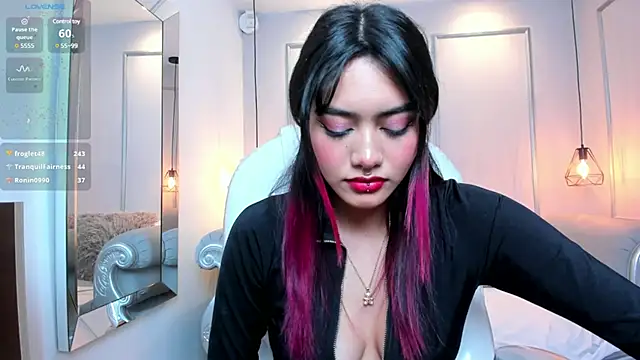 Snapshot of AzuraKindong chatting on 02.09.25 AzuraKindong online show from 02.09.25