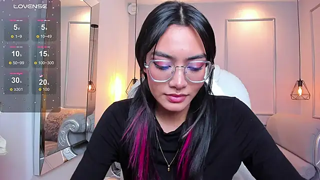 AzuraKindong online show from 09.17.25