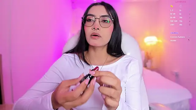 AzuraKindong online show from 04.07.26