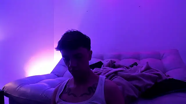 Snapshot of Tomy_Rox chatting on 01.31.26 Tomy Rox online show from 01.31.26