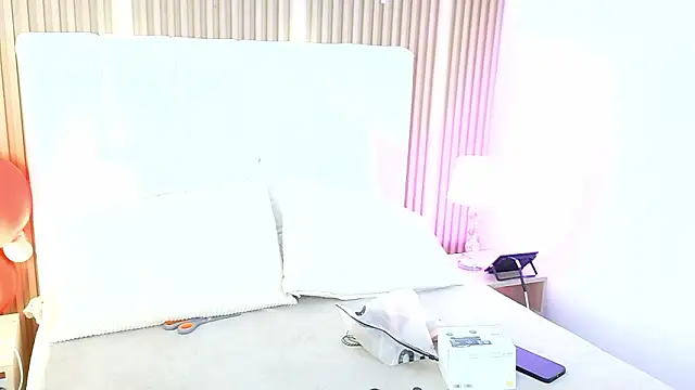 Snapshot of Tomy_Rox chatting on 02.17.26 Tomy Rox online show from 02.17.26