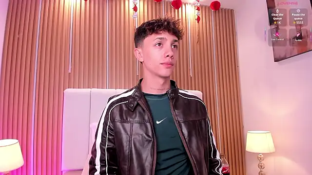 Snapshot of Tomy_Rox chatting on 02.27.26 Tomy Rox online show from 02.27.26