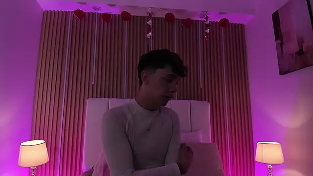 Snapshot of Tomy_Rox chatting on 02.28.26 Tomy Rox online show from 02.28.26