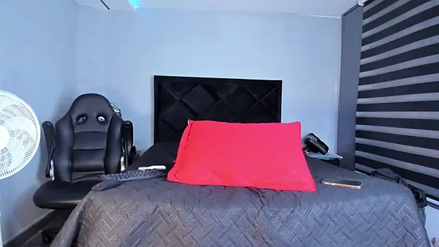 Dancelwashington online show from 04.03.26