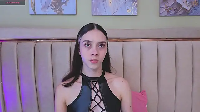 sophiia grey 1 online show from 09.24.25