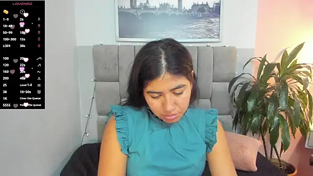 Snapshot of hottie_mine_ chatting on 01.21.25 hottie mine  online show from 01.21.25