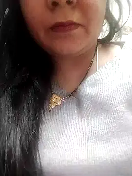 Snapshot of Husnpari20 chatting on 12.17.24 Husnpari20 online show from 12.17.24