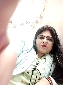 Snapshot of Husnpari20 chatting on 01.08.25 Husnpari20 online show from 01.08.25