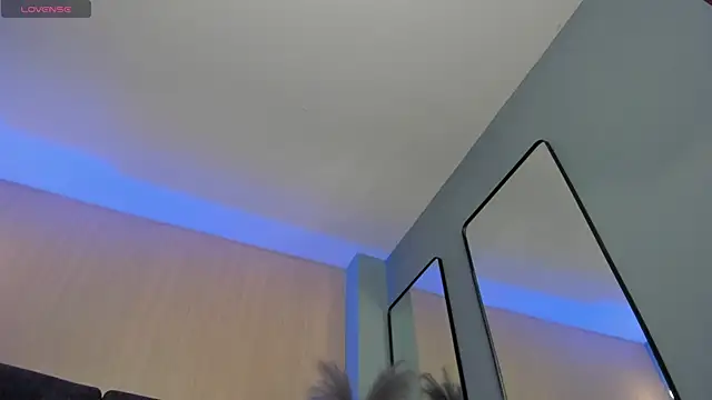 sarawinstone online show from 12.10.24