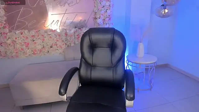 sarawinstone online show from 01.08.25