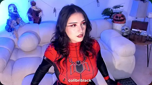 freya bella  online show from 10.17.25