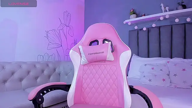 atenea jones online show from 12.15.25