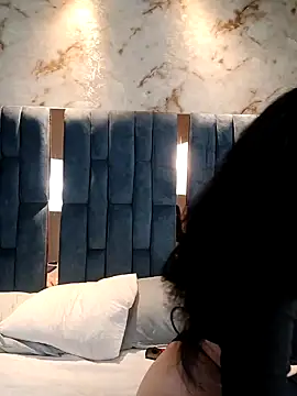 Arii Vga online show from 11.28.25