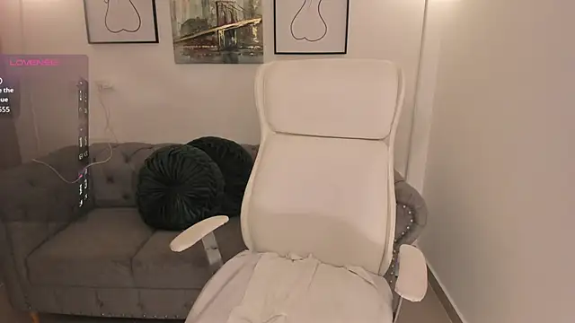 Aida adams online show from 12.19.25