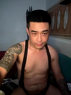 Snapshot of Asianhif chatting on 11.19.25 Asianhif online show from 11.19.25