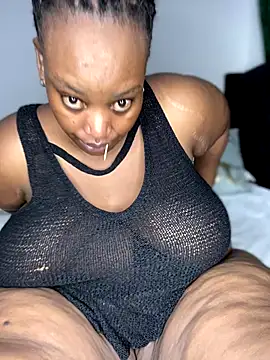 MsWhiteChocolatte online show from 11.27.25