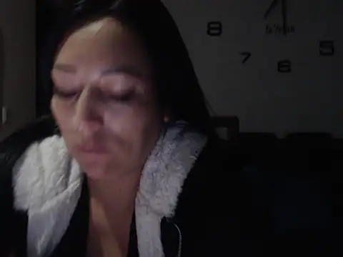 Laura martin  online show from 03.12.25