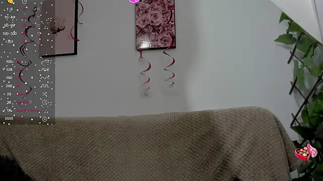 Snapshot of Murieel_69 chatting on 01.22.25 Murieel 69 online show from 01.22.25