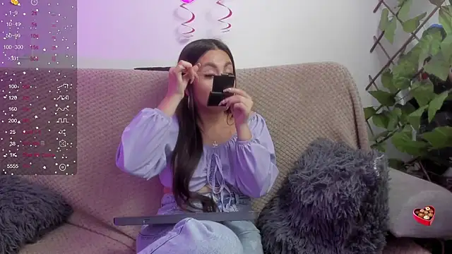 Snapshot of Murieel_69 chatting on 02.19.25 Murieel 69 online show from 02.19.25