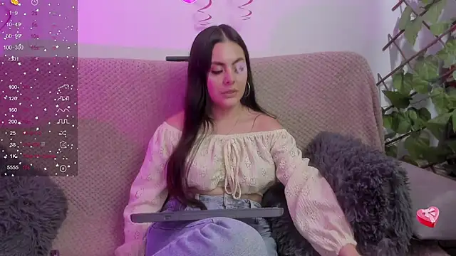 Snapshot of Murieel_69 chatting on 03.17.25 Murieel 69 online show from 03.17.25