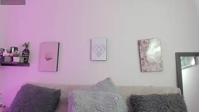 Snapshot of Murieel_69 chatting on 10.02.25 Murieel 69 online show from 10.02.25