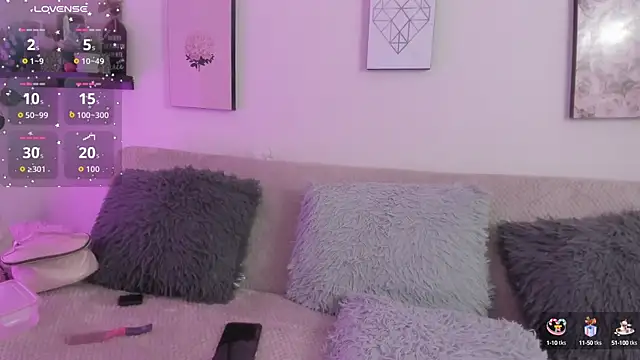 Snapshot of Murieel_69 chatting on 10.10.25 Murieel 69 online show from 10.10.25