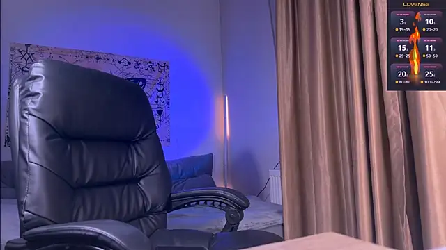 Femdom Lola online show from 12.03.25