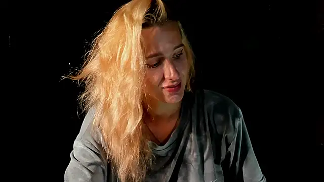 Snapshot of daughter_of_Ronaldo chatting on 10.04.25 daughter of Ronaldo online show from 10.04.25