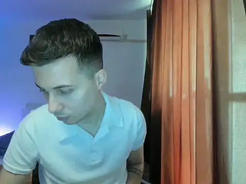 Dreamboy24 online show from 04.21.26