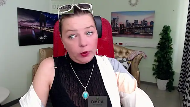 Snapshot of Lily_flower7 chatting on 06.19.26 Lily flower7 online show from 06.19.26