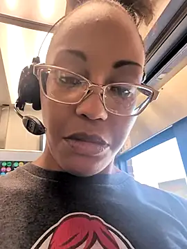 samone9 online show from 02.20.26