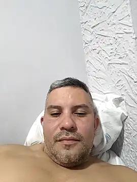 Snapshot of antonioM84 chatting on 11.10.25 antonioM84 online show from 11.10.25