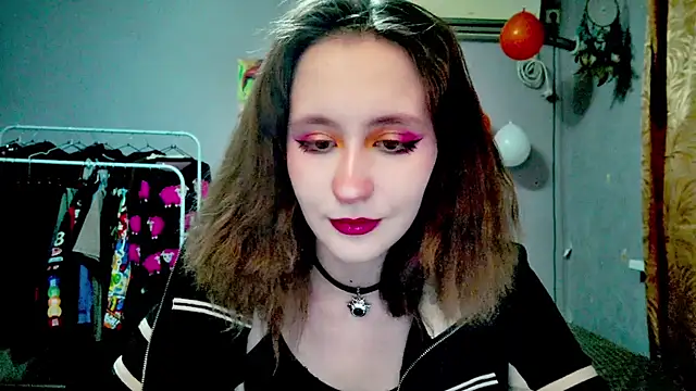 JoannaTompson online show from 11.21.25