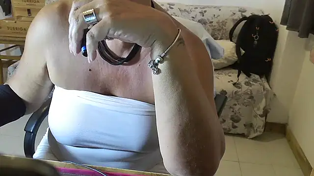 Snapshot of 45marina45 chatting on 10.06.25 45marina45 online show from 10.06.25