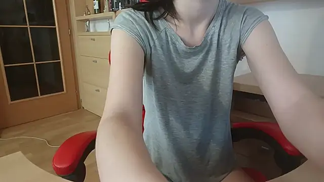 Veronique Valentine online show from 10.24.25