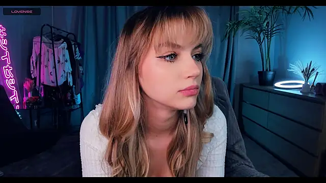 Snapshot of MelissaTetris chatting on 10.29.25 MelissaTetris online show from 10.29.25