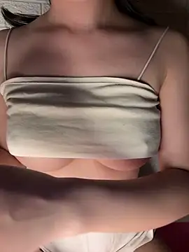 Thao-Cherry online show from 10.18.25