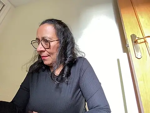 sweeviolet online show from 01.23.25