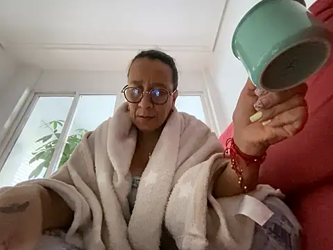 sweeviolet online show from 02.09.25