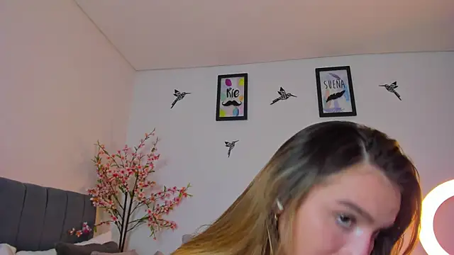 im sarah34 online show from 12.29.24